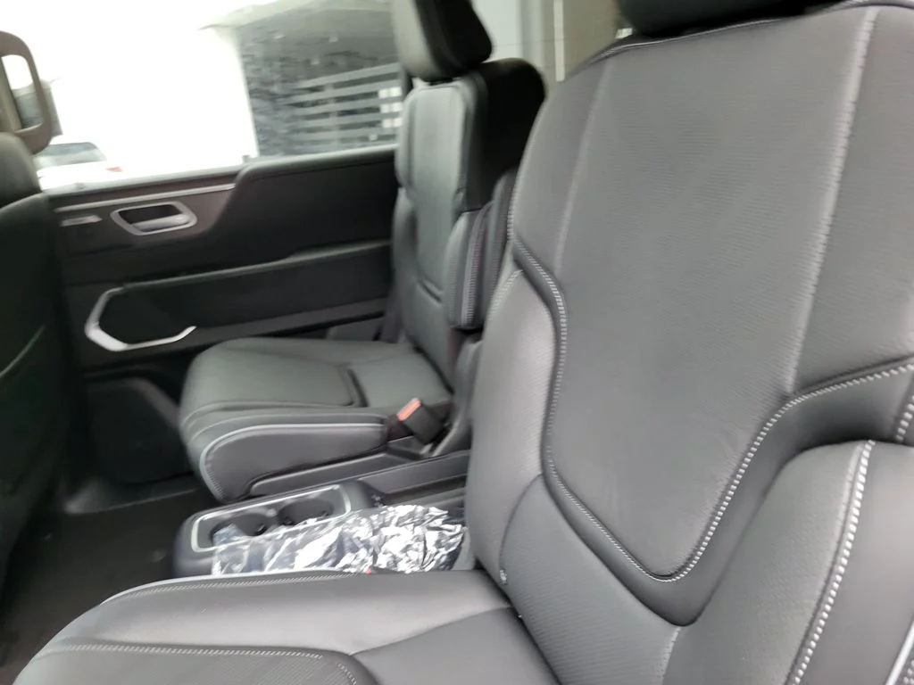 New 2027 Black INFINITI LUXE image 9