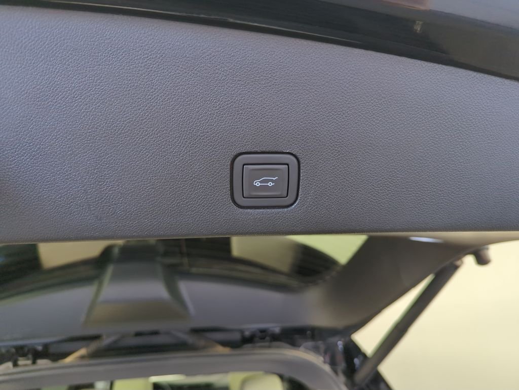 Used 2024 Black Cadillac Sport image 33
