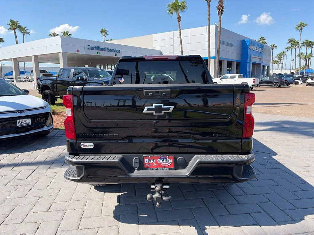 Used 2024 Black Chevrolet Custom image 5