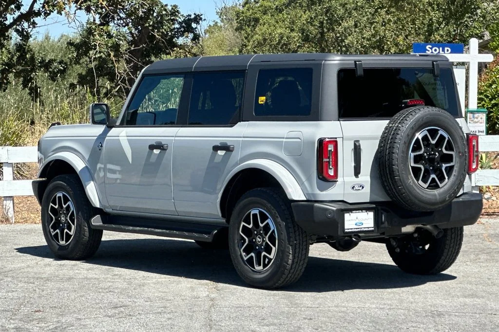 New 2026 Avalanche Ford Outer Banks® image 6
