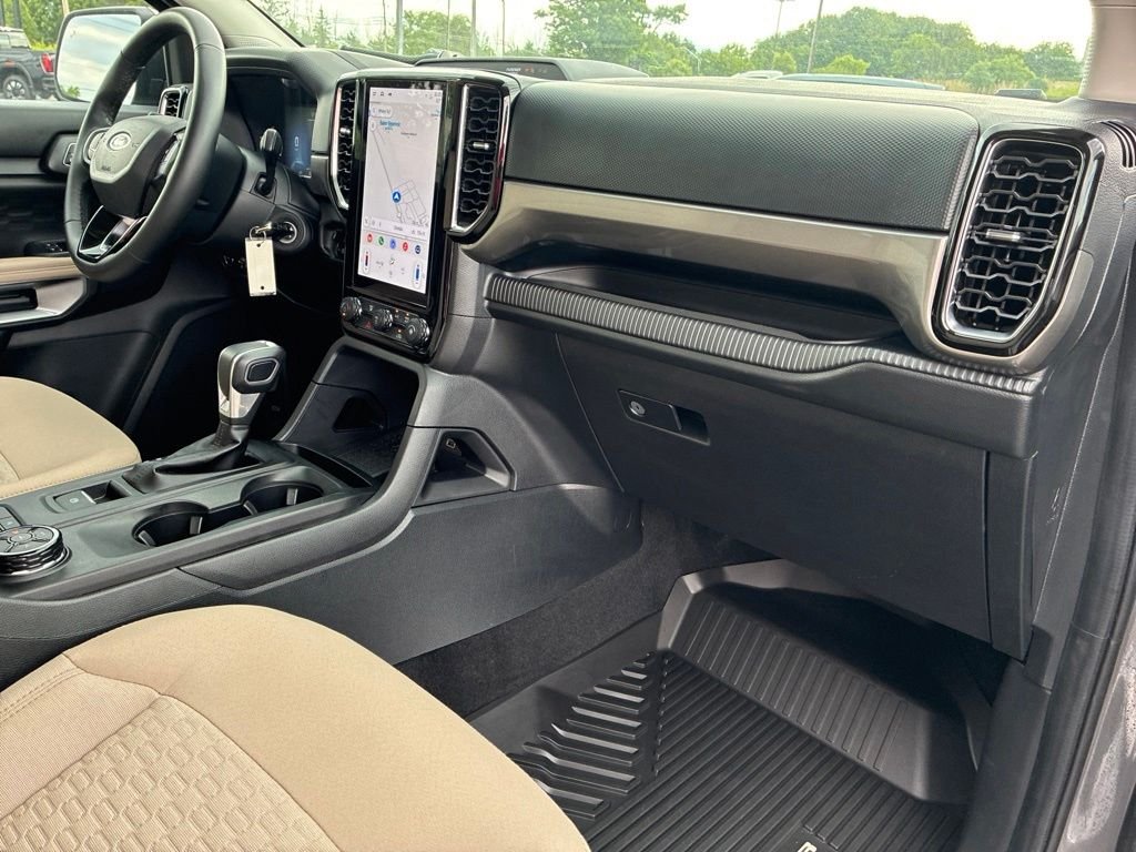 Used 2025 Carbonized Gray Metallic Ford XLT image 40