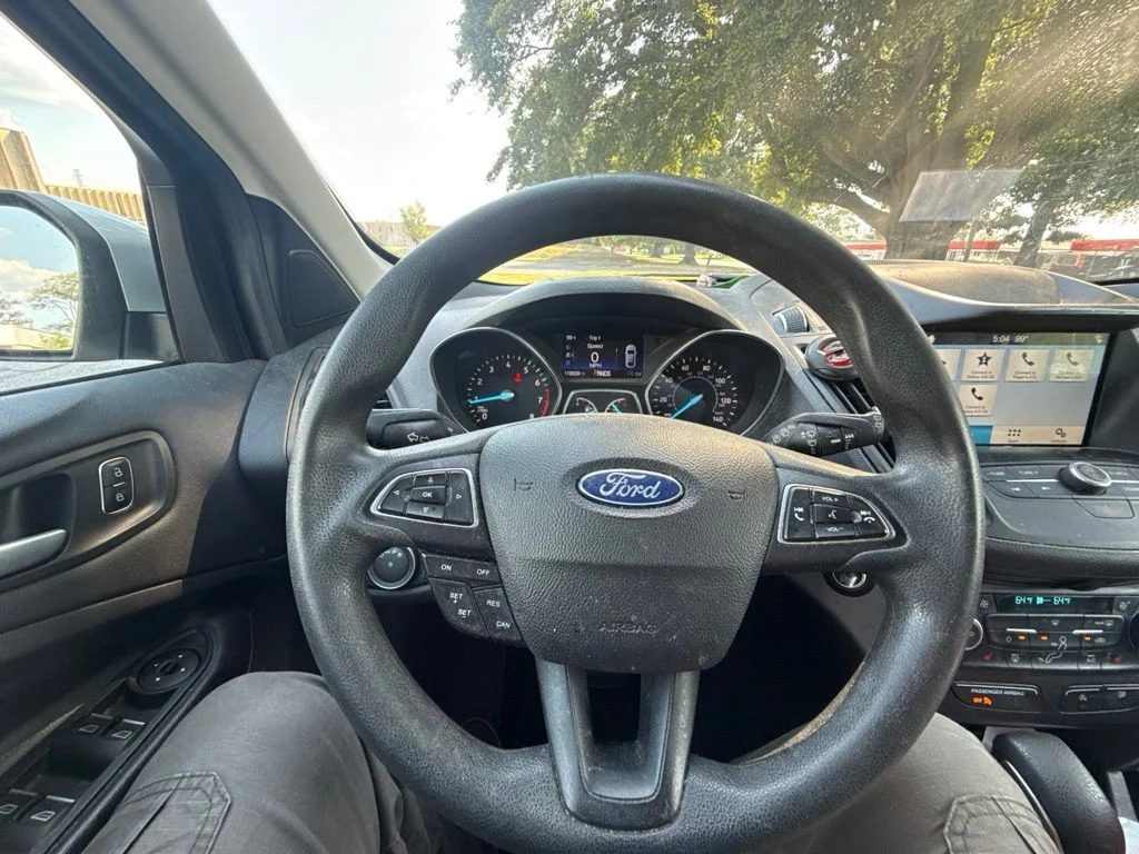 Used 2019 Silver Ford SE image 23