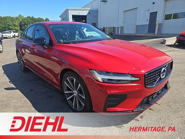 2022 Volvo S60 B5 Momentum