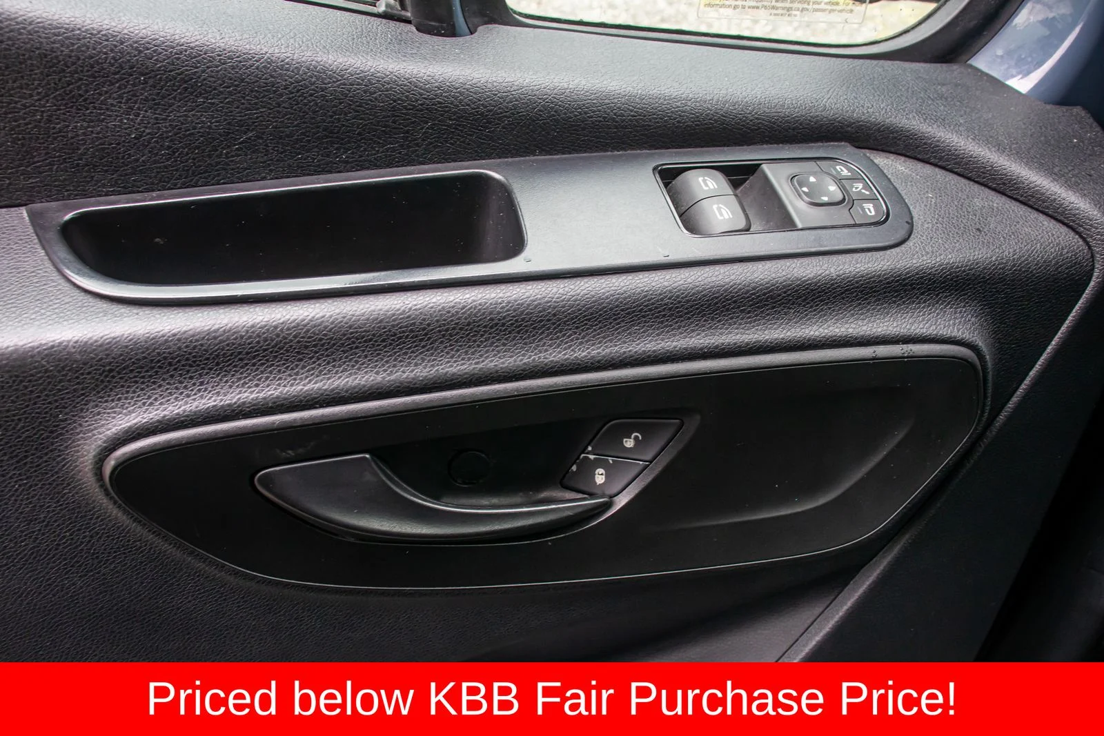 Used 2019 Blue Mercedes-Benz Cargo 170 WB image 15