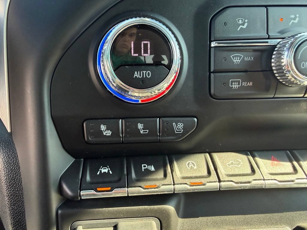 Used 2021 DARK SKY METALLIC GMC SLT image 38