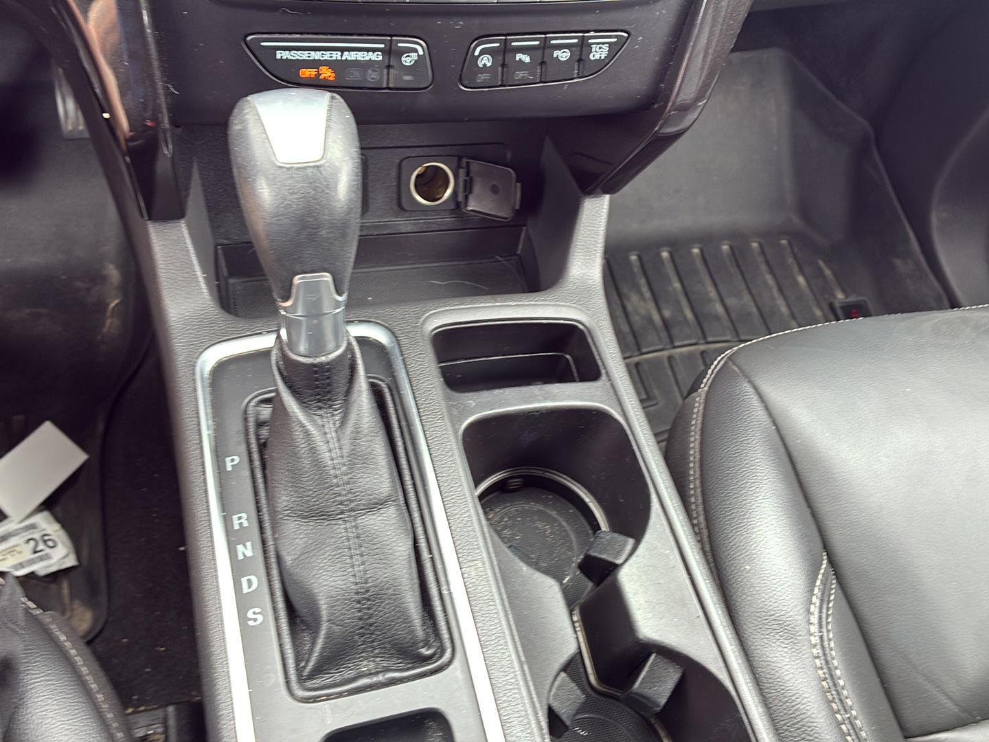 Used 2017 White Gold Ford Titanium image 5