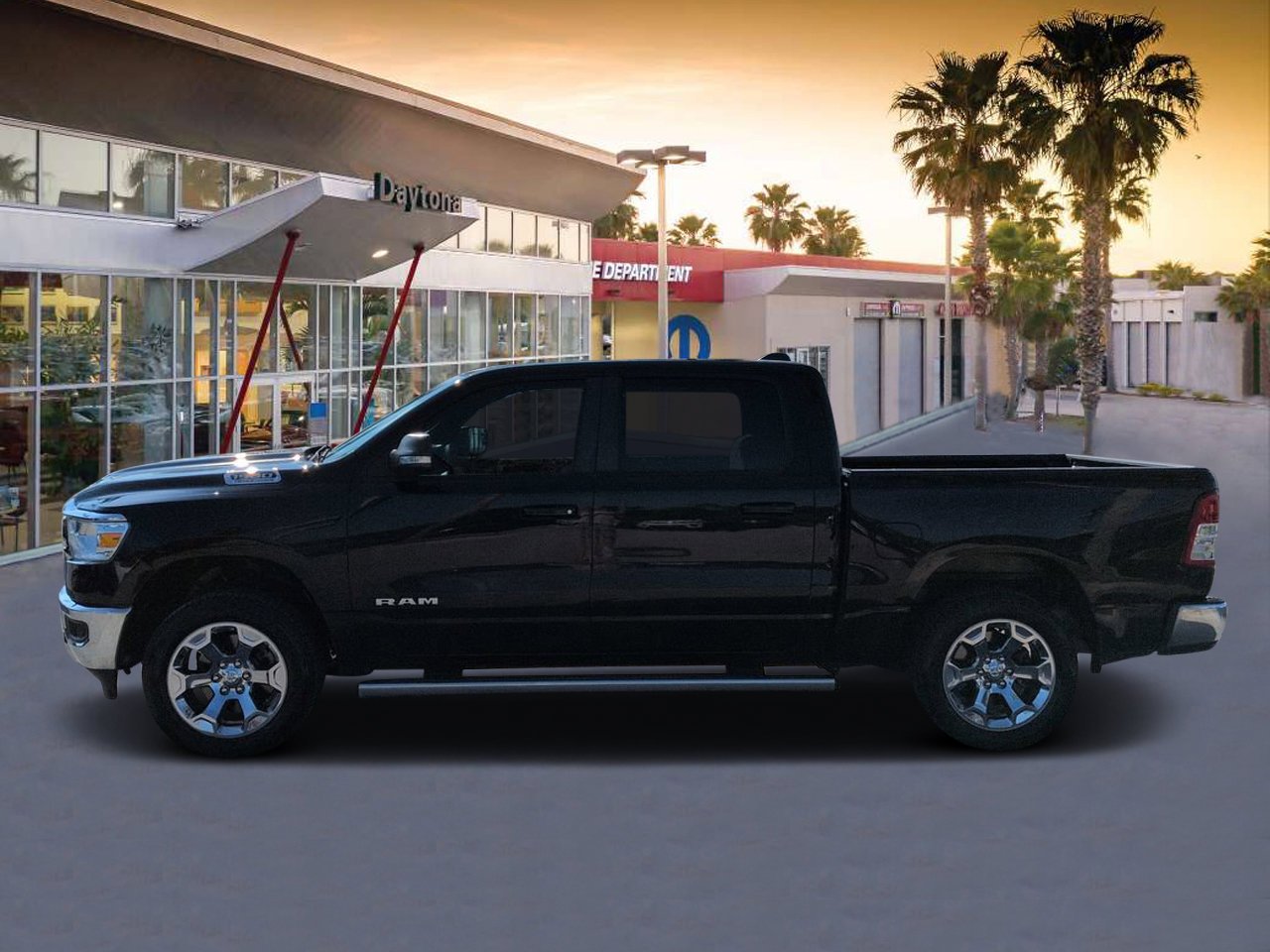 Used 2022 Diamond Black Ram Big Horn image 6