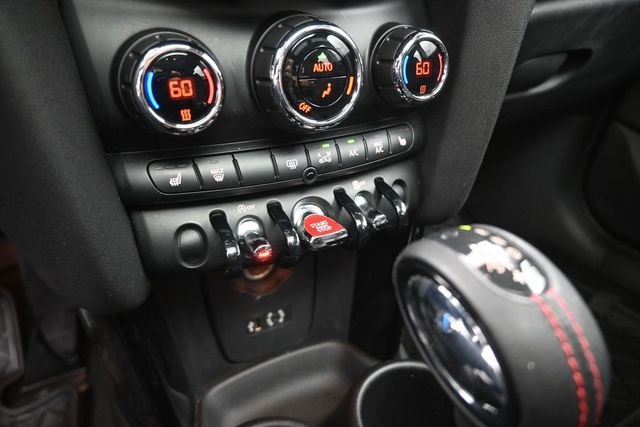 Used 2015 Blue MINI Base image 26