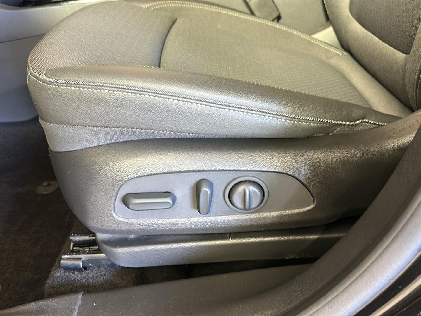 Used 2023 Ebony Twilight Metallic Buick  image 15