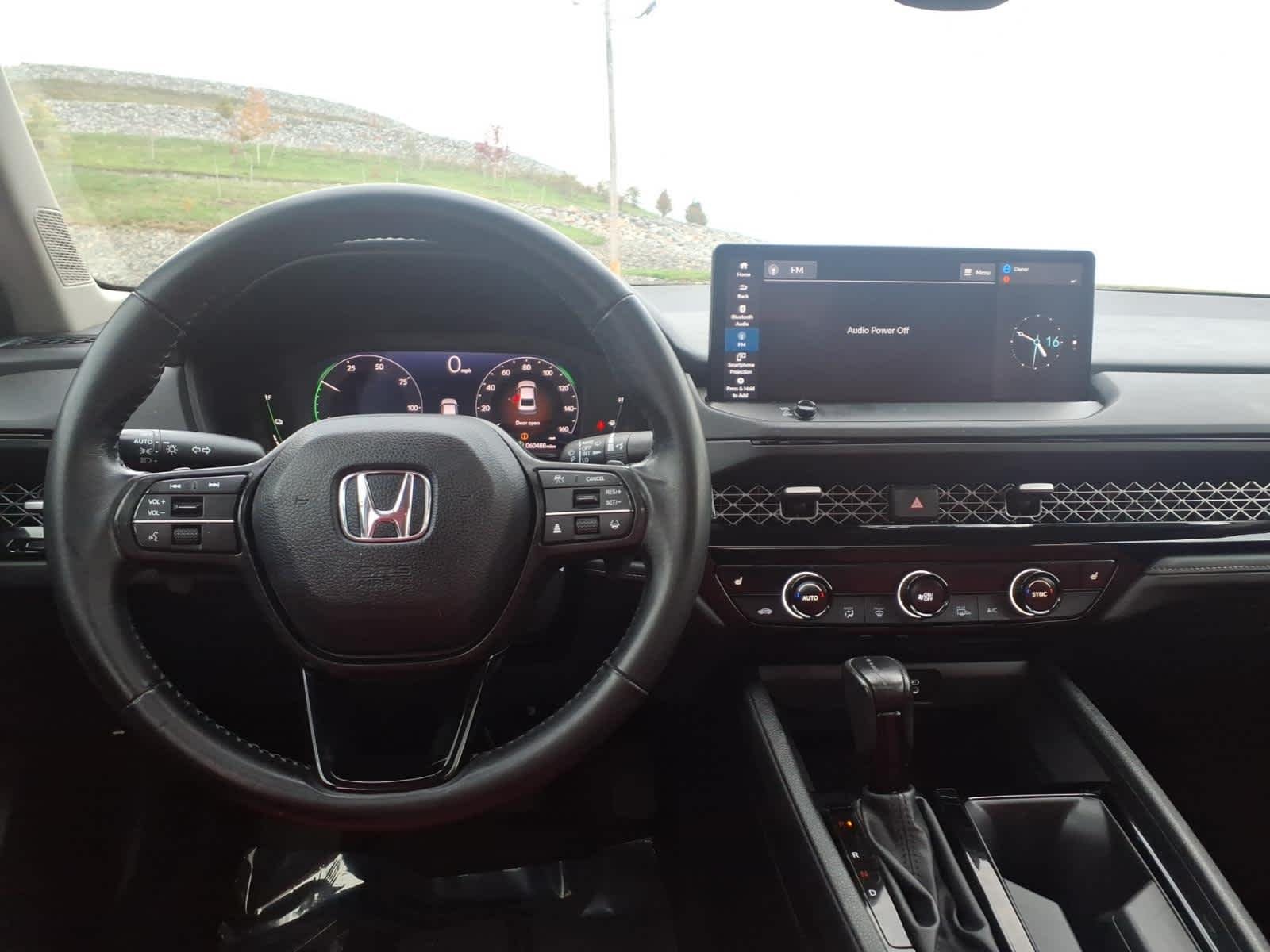 2024 Honda Accord Hybrid EX-L - Photo 14