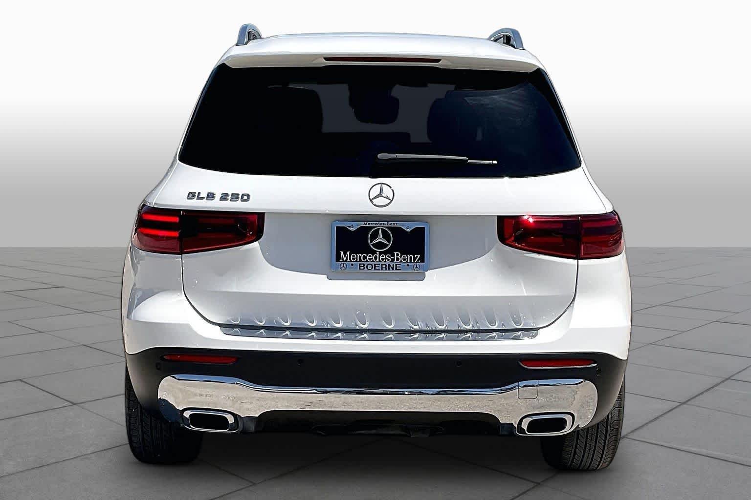 Used 2024 Polar White Mercedes-Benz GLB 250 image 5