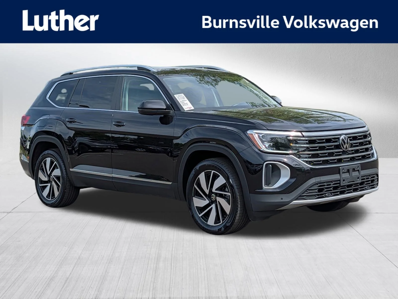 2024 Volkswagen Atlas 2.0T SEL 4MOTION's photo