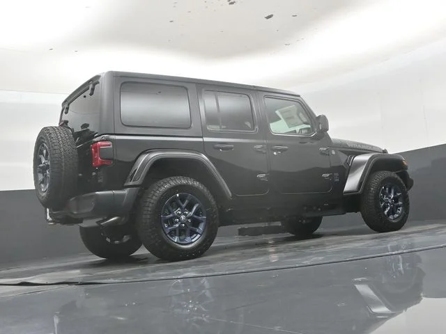 New 2026 Black Clear-Coat Exterior Paint Jeep 85th Anniversary Edition image 41