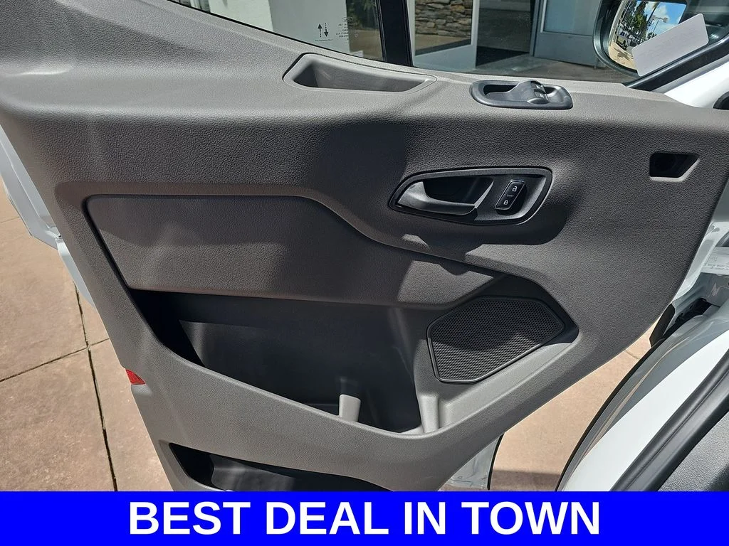New 2026 Oxford White Ford Cargo Van image 26
