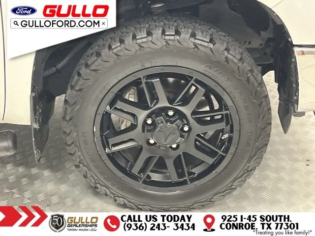 Used 2021 Super White Toyota SR5 image 30