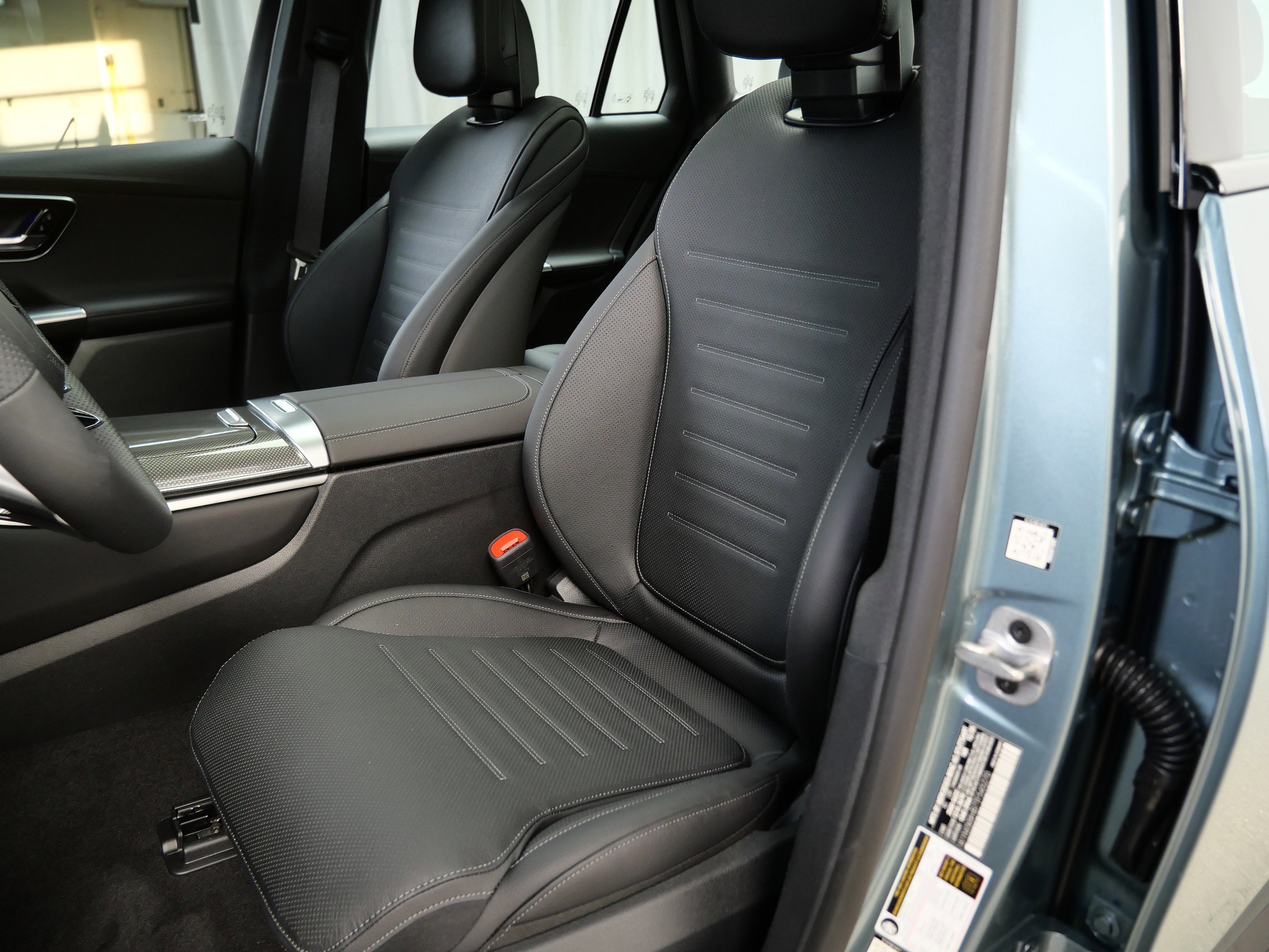 New 2026 Verde Silver Metallic Mercedes-Benz AMG® GLC 43 4MATIC® SUV image 3