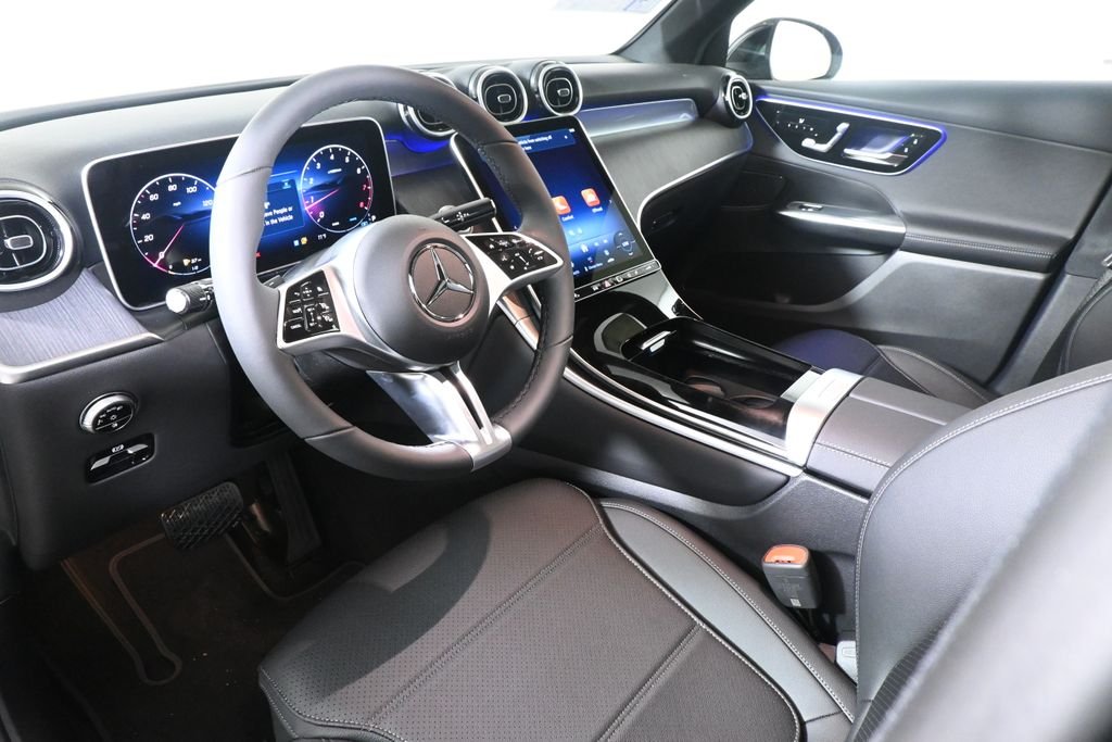 Used 2026 Black Mercedes-Benz GLC 300 image 14