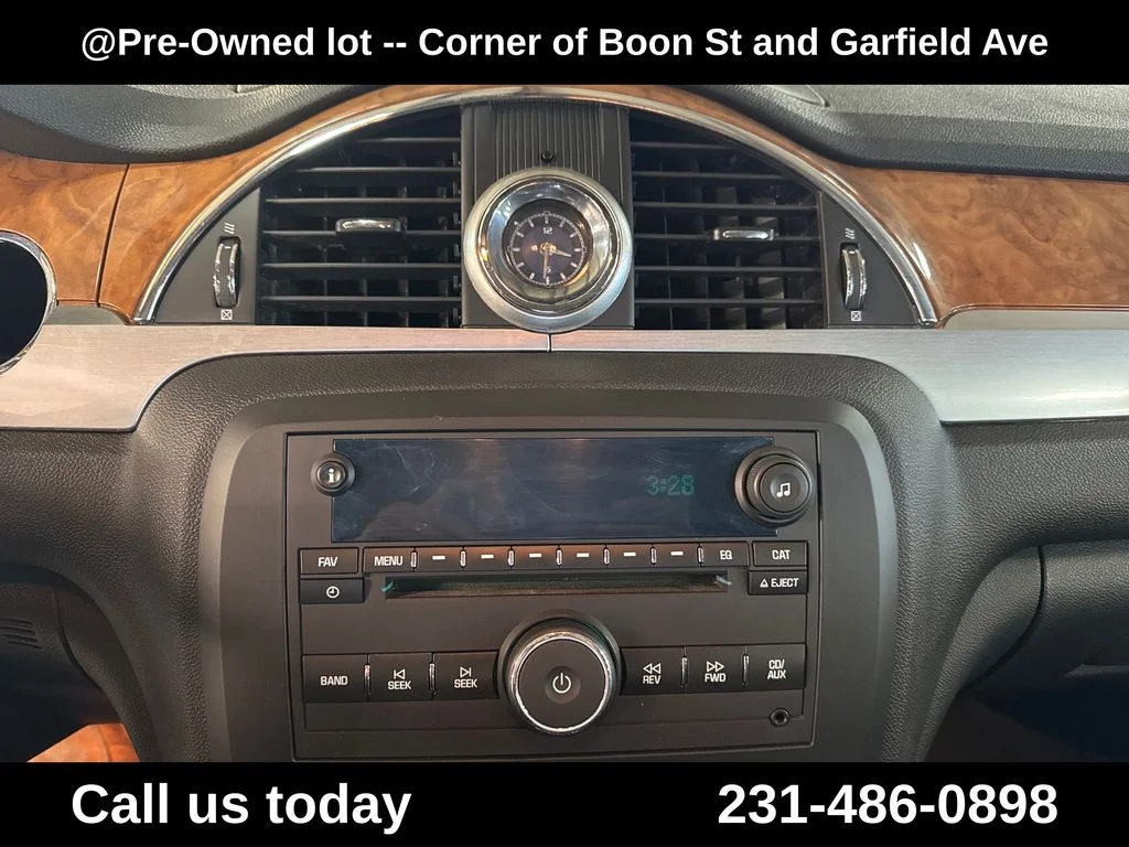 Used 2008 Red Buick CX image 23