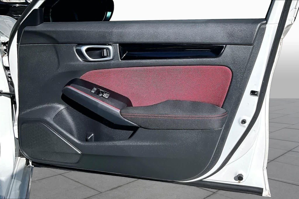 Used 2024 White Honda Base image 26