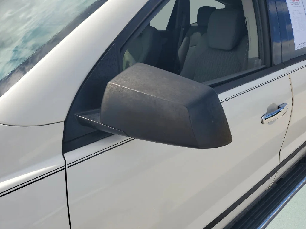 Used 2013 White Chevrolet LS image 26