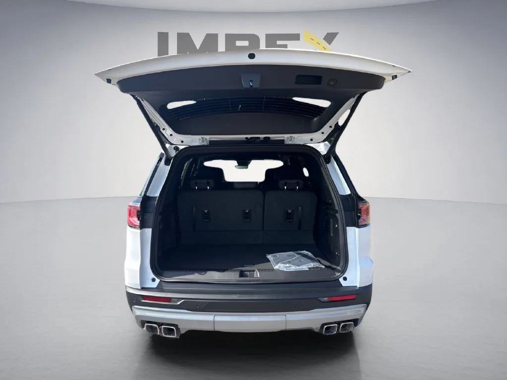 New 2027 Summit White GMC Elevation image 33