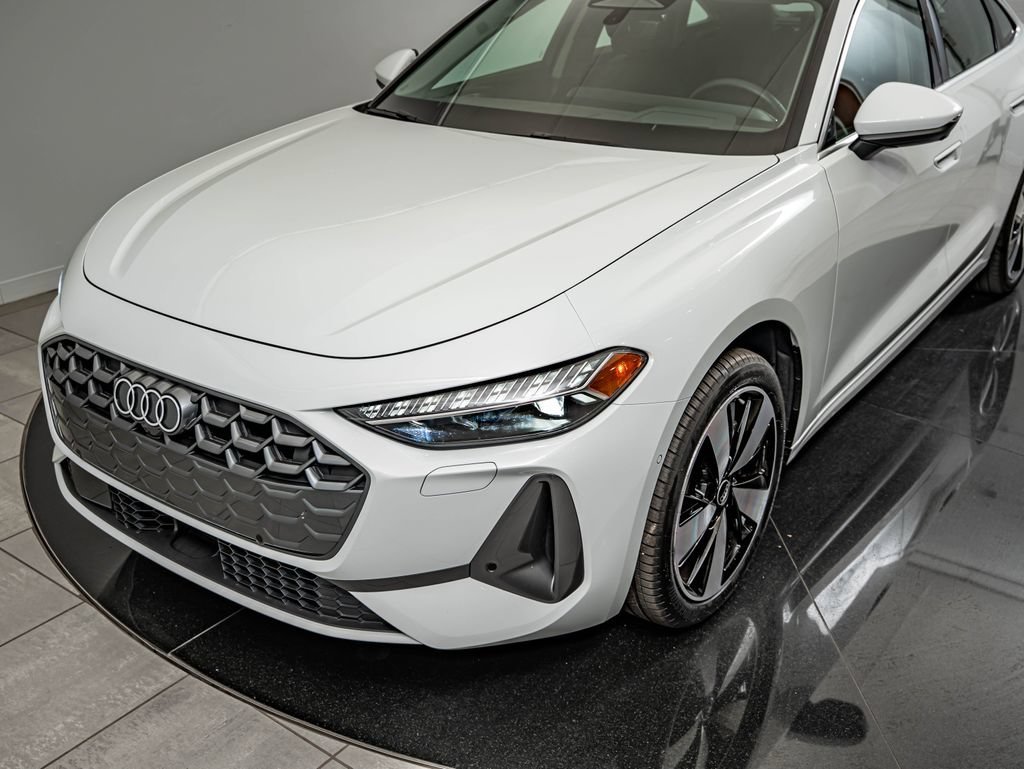 Used 2025 Glacier White Metallic Audi 2.0T Premium Plus image 14
