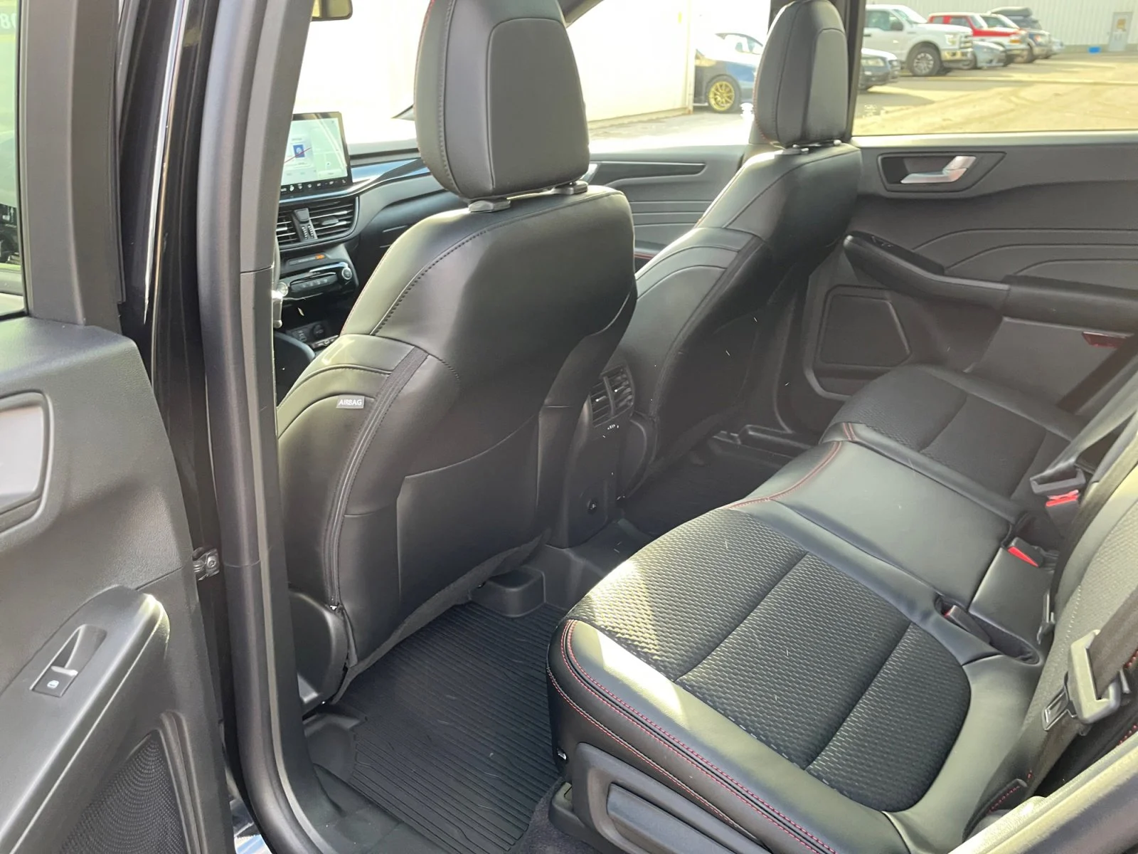 New 2026 AGATE BLACK METALLIC Ford ST-Line Elite image 18