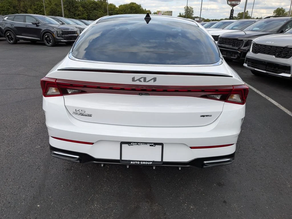Used 2023 White Pearl Kia GT-Line image 6