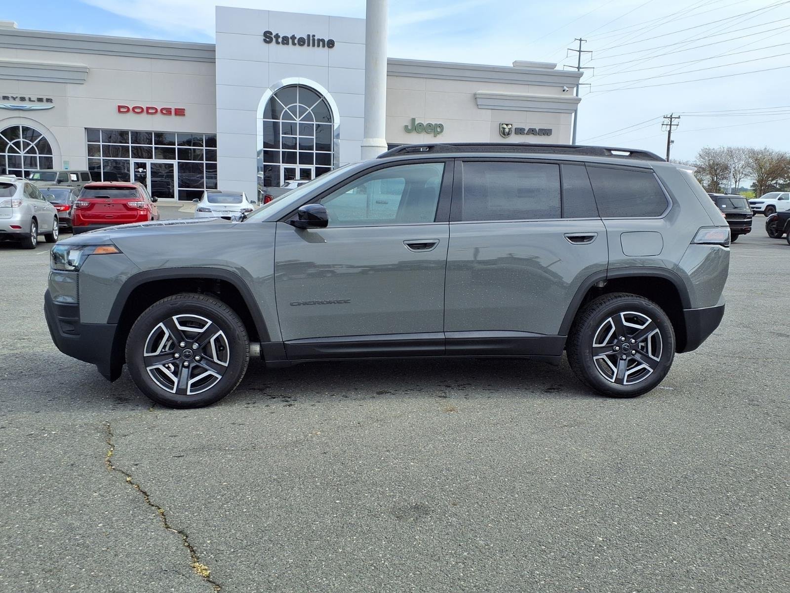 New 2026 Sting-Gray Clear-Coat Exterior Paint Jeep Laredo image 3