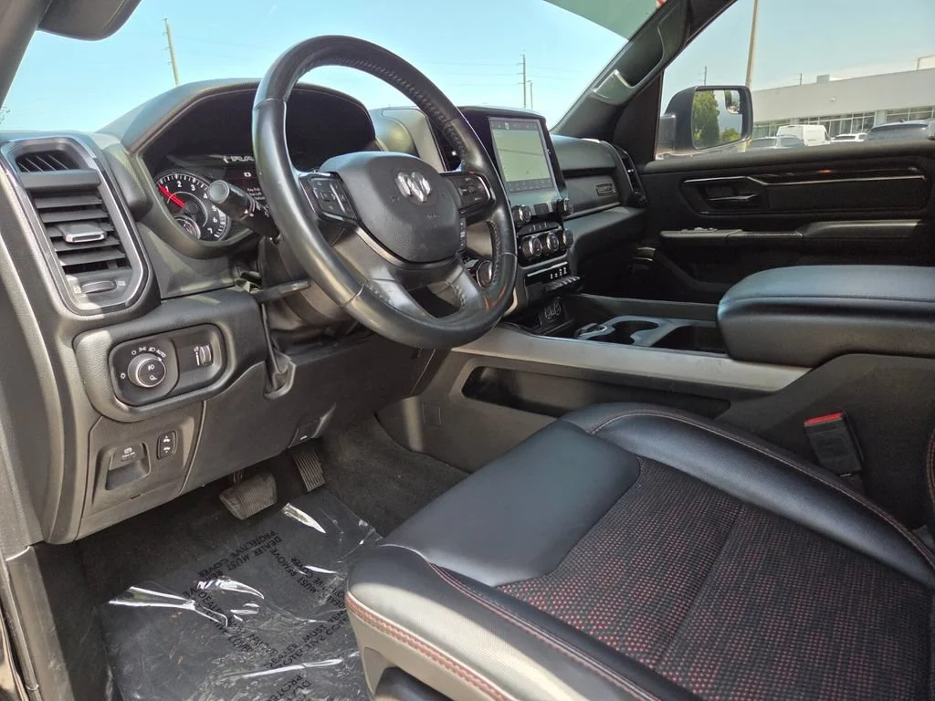 Used 2022 Diamond Black Crystal Pearlcoat Ram Big Horn image 28