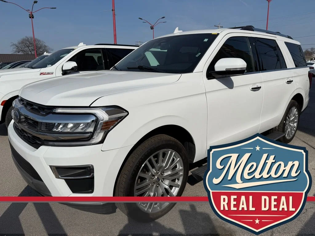 Used 2024 White Ford Limited image 1