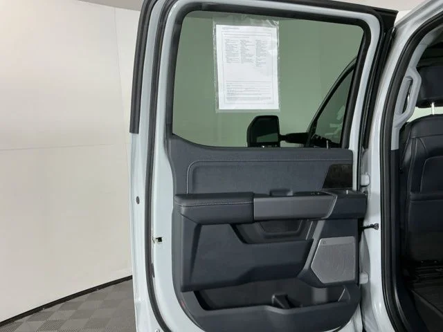 Certified Used 2025 White Ford Lariat image 29