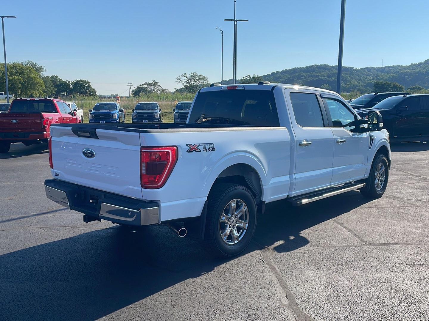 Certified Used 2022 Oxford White Ford XLT image 7