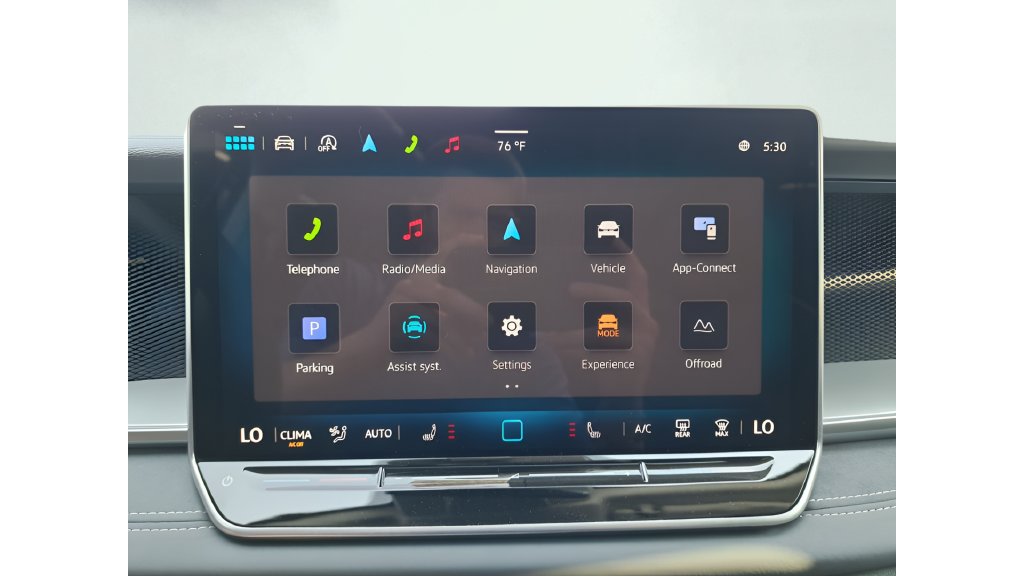 2025 Volkswagen Tiguan SE - Photo 21