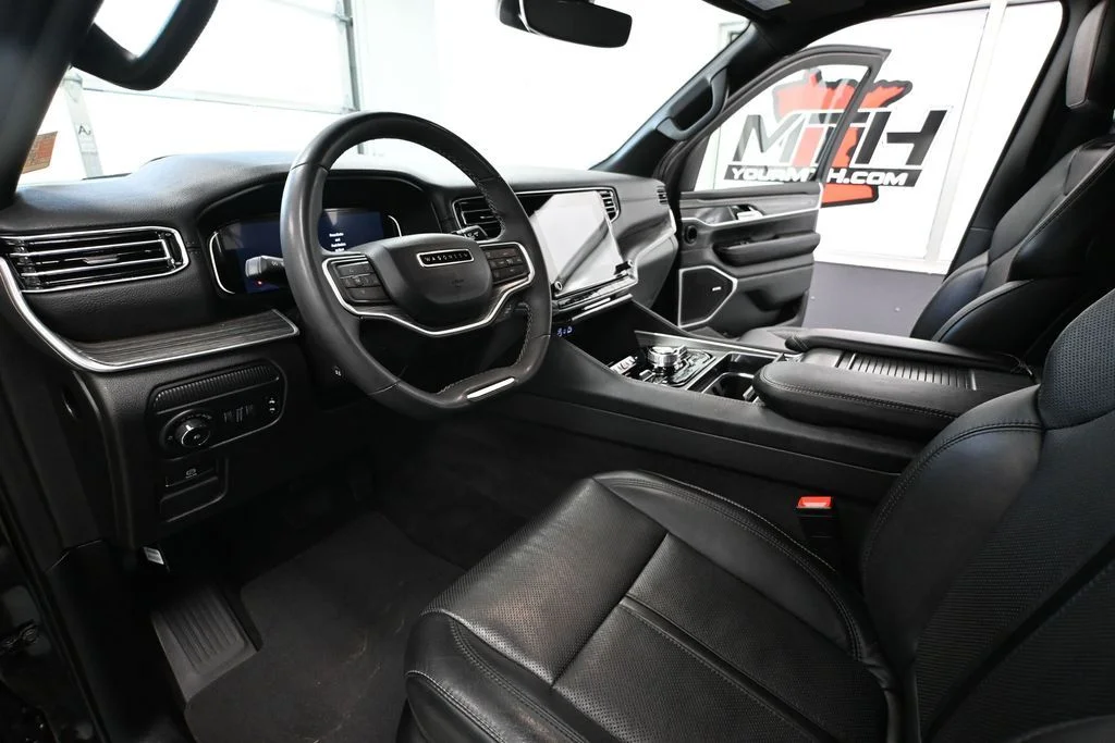 Used 2024 Black Jeep Series III image 23