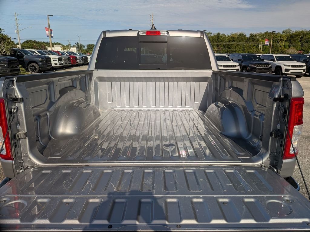 Used 2021 Billet Silver Metallic Ram Big Horn/Lone Star image 31