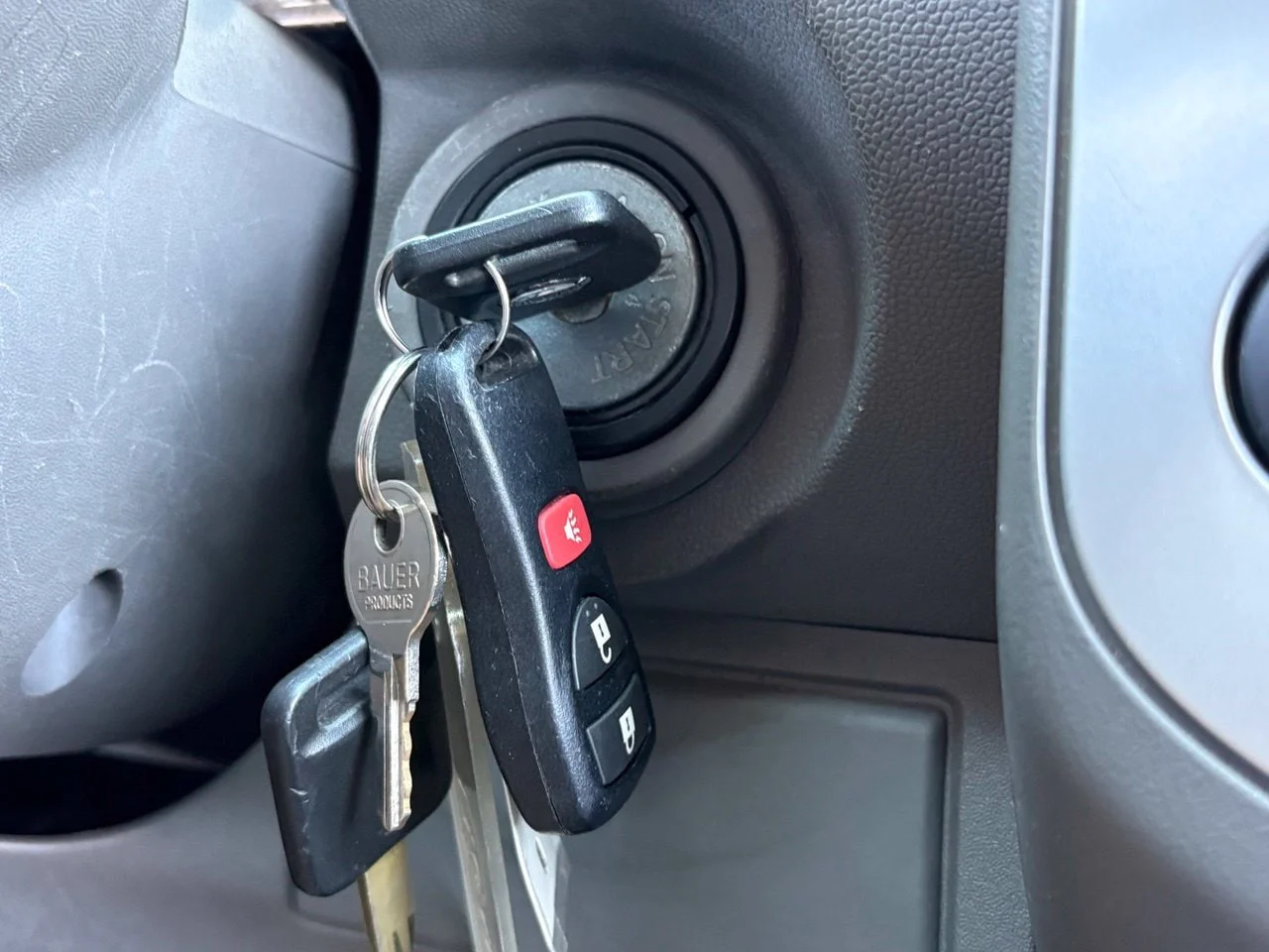 Used 2018 Brilliant Silver Nissan SV image 25
