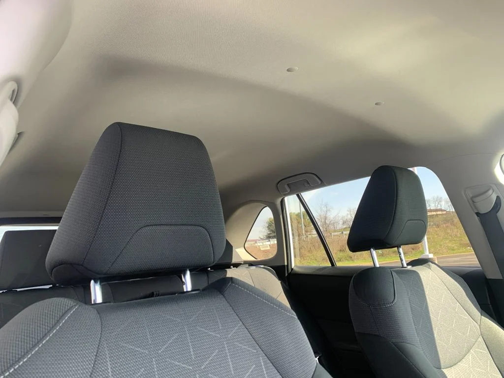 Used 2025 White Toyota XLE image 20