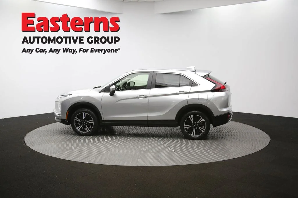 Used 2024 Silver Mitsubishi SE image 58