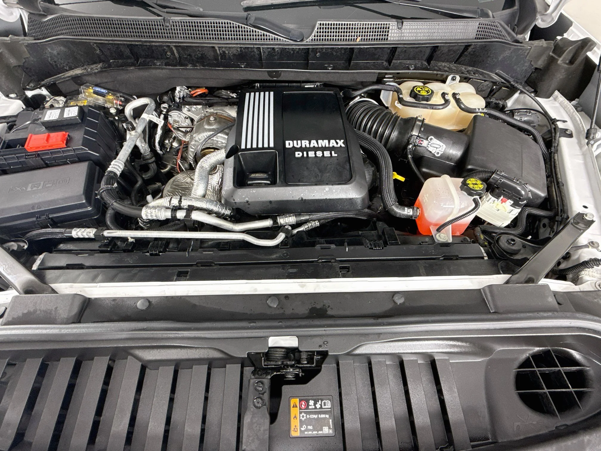 Used 2023 SUMMIT WHITE Chevrolet RST image 32