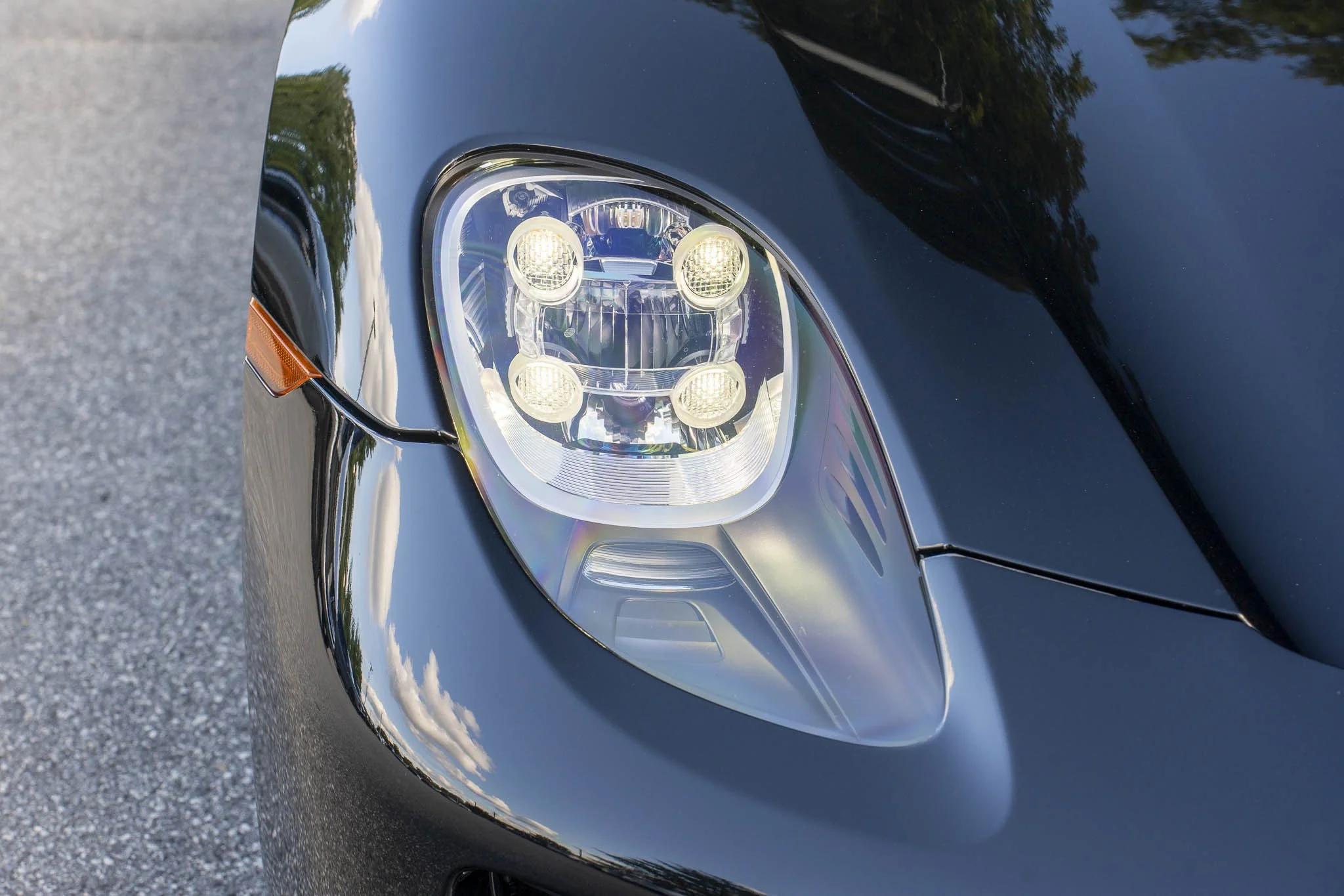 Used 2015 Black Porsche  image 32