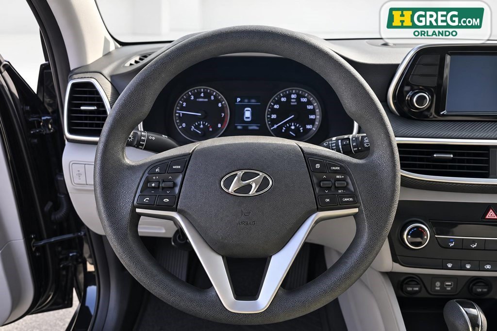 Used 2019 Black Noir Pearl Hyundai SE image 10