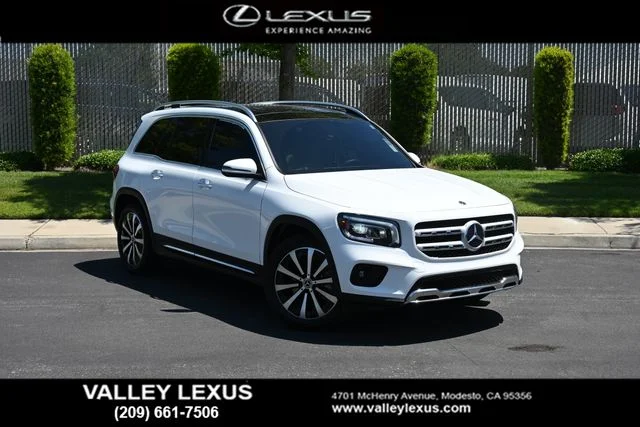 2021 Mercedes-Benz GLB GLB250 4MATIC's photo