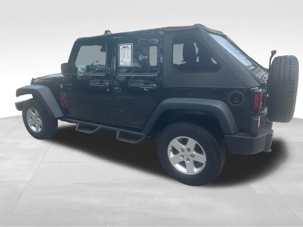 Used 2014 Black Jeep Unlimited Rubicon image 15