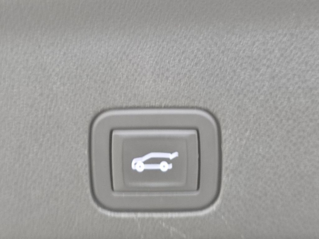 Used 2024 Sterling Metallic GMC Denali image 29