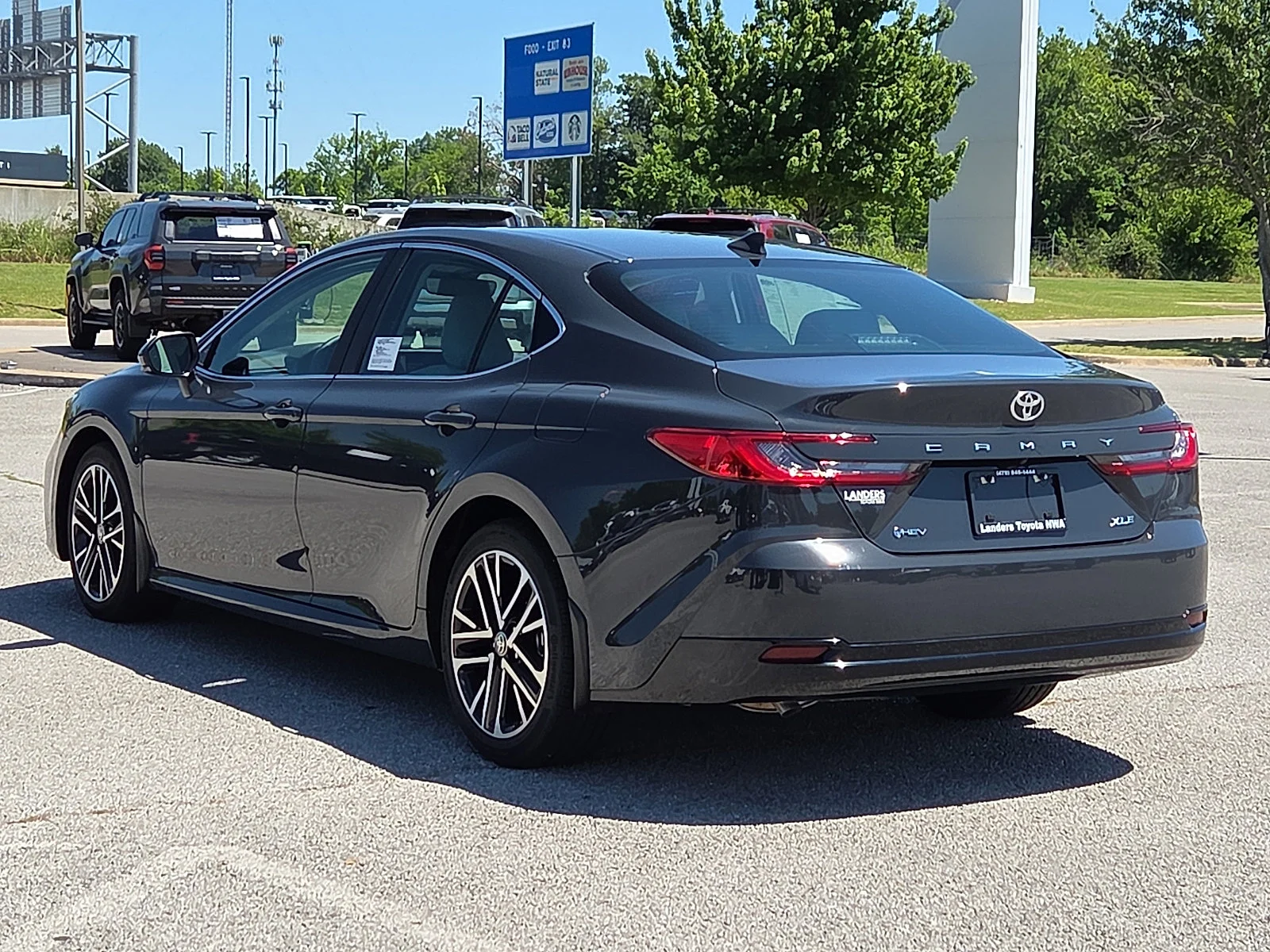 2026 Toyota Camry XLE - Photo 3