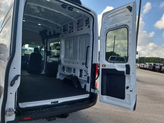 New 2026 Oxford White Ford Base image 12