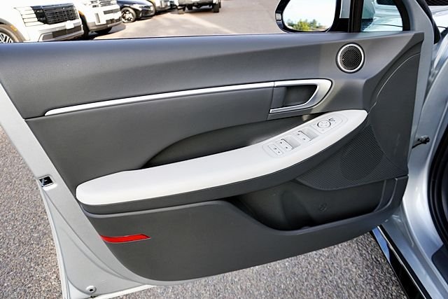 Used 2024 Silver Hyundai SEL image 20