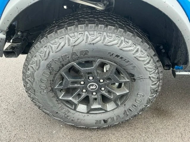 New 2026 Velocity Blue Metallic Ford Badlands® image 15