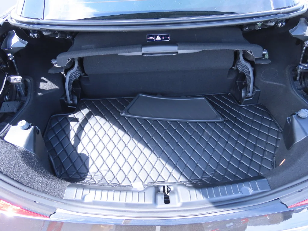 Used 2015 Black Mercedes-Benz SLK 250 image 11